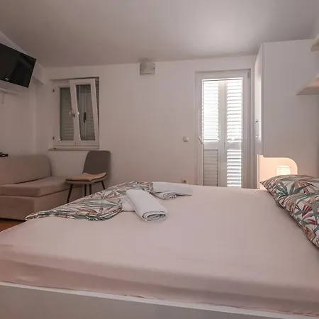 Jakova Dudana 10 Makarska