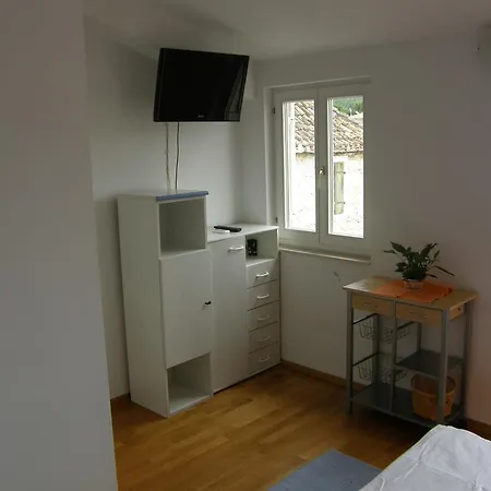 Jakova Dudana 10 Apartment