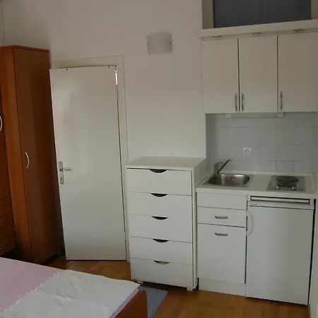 Apartment Jakova Dudana 10 *