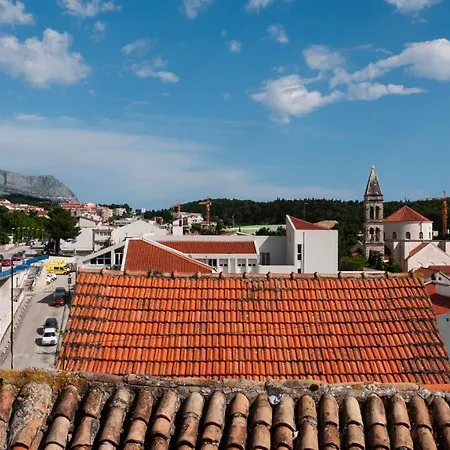 Apartment Jakova Dudana 10 Makarska