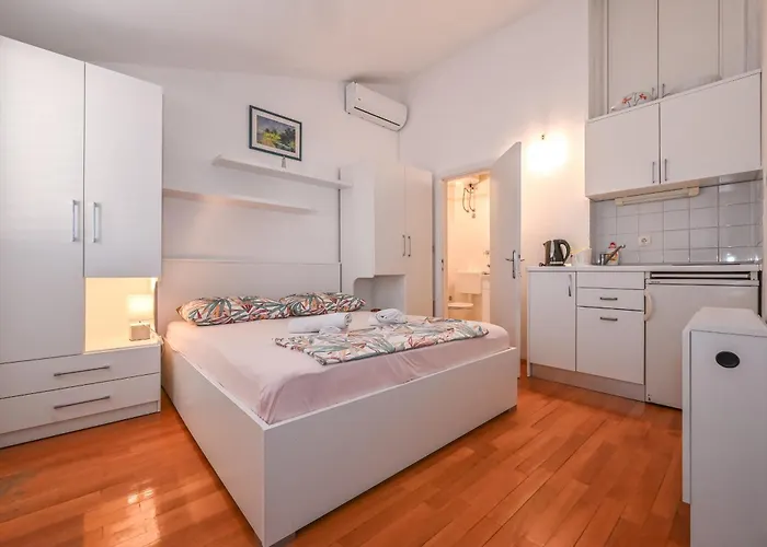 Jakova Dudana 10 Apartamento Makarska