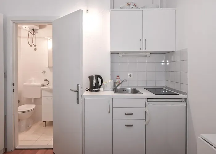 Jakova Dudana 10 马卡尔斯卡